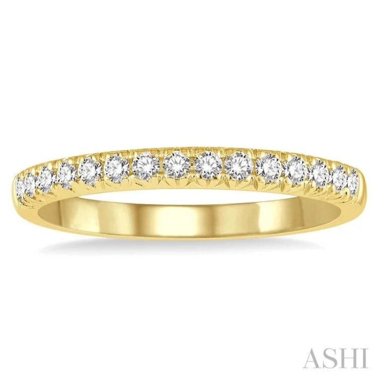 Unique Wedding Band for Women-1/4 ctw 15Stones Round Cut Diamond Wedding Band in 14K Yellow Gold