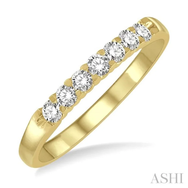 Diamond Wedding Ring Set-1/4 ctw 7 Stone Round Cut Diamond Wedding Band in 14K Yellow Gold