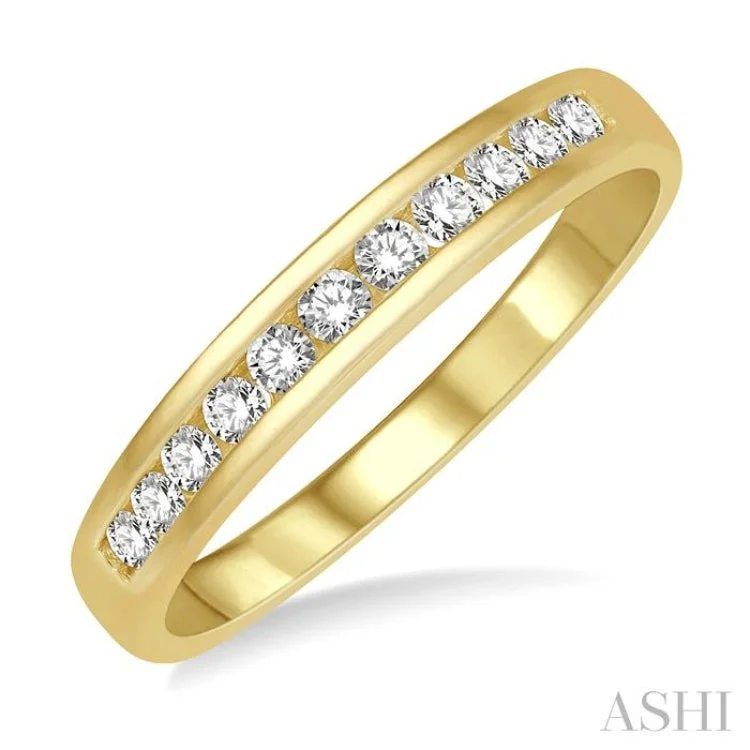 Diamond Anniversary Ring-1/4 ctw Channel Set 11 Stone Round Cut Diamond Wedding Band in 14K Yellow Gold