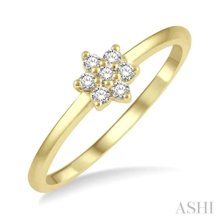 Wedding Ring Set with Diamonds-1/8 Ctw Floral Round Cut Diamond Petite Fashion Ring in 14K Yellow Gold