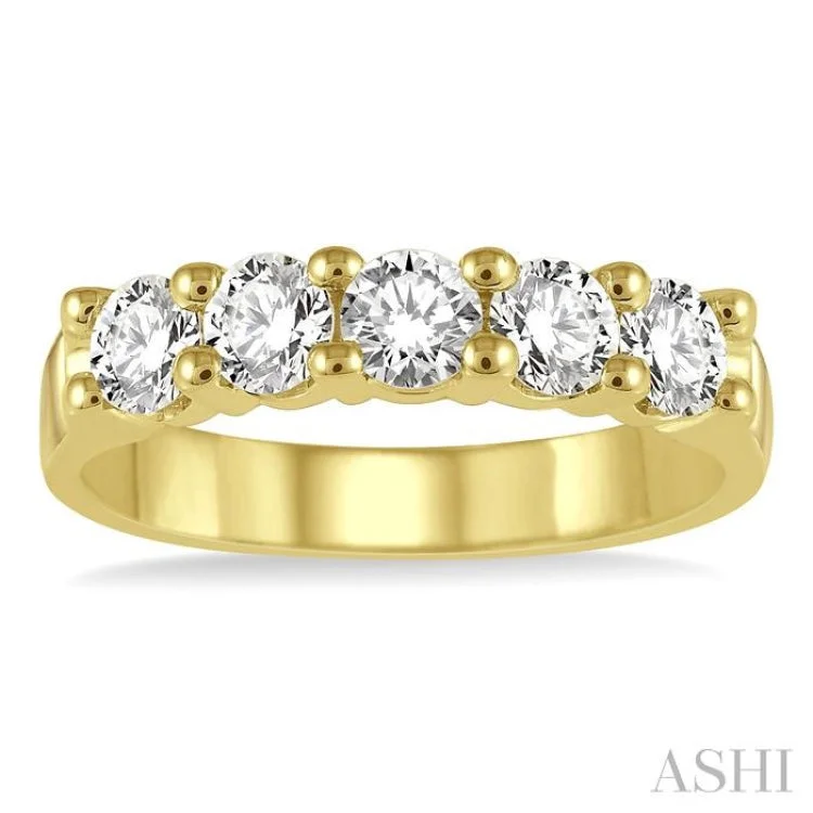 Elegant Gold Wedding Band-1 ctw 5 Stone Round Cut Diamond Wedding Band in 14K Yellow Gold