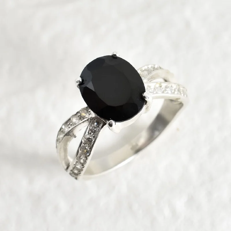 Bridal Engagement Ring-Silver Onyx Ring - Black Engagement Ring - Split Shank Ring