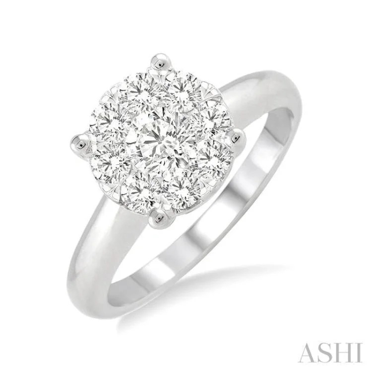 Stylish Engagement Ring-1/2 Ctw Lovebright Round Cut Diamond Ring in 14K White Gold