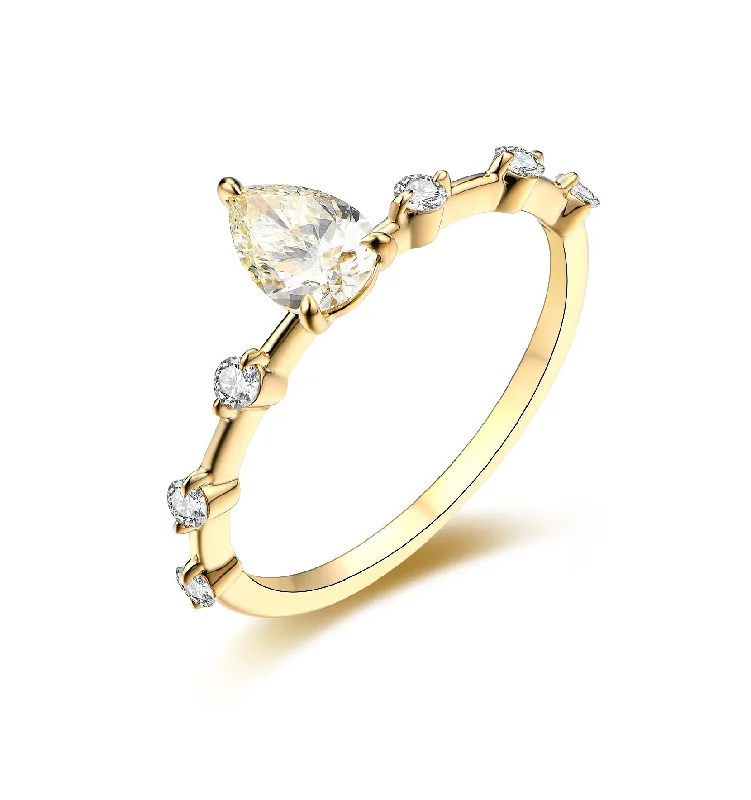 Classic Sapphire Engagement Ring-Light Pear Yellow Space Diamond Ring